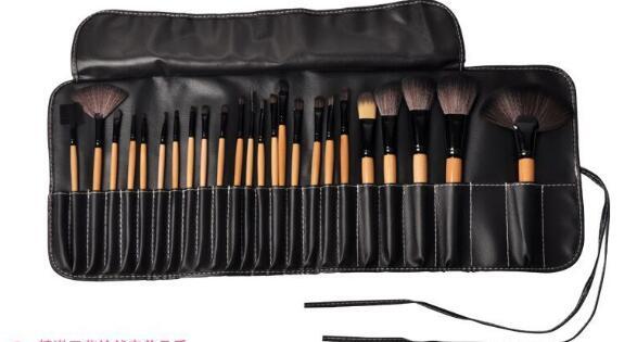 Bolsa de regalo con 24 brochas de maquillaje profesionales, para cejas, polvos, base, sombras y más.