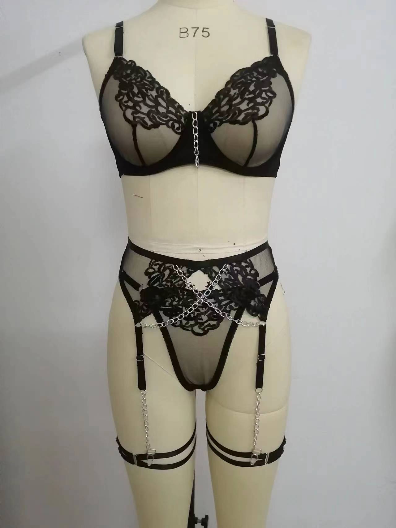 Traje de ropa interior con cordón de metal bordado para mujer