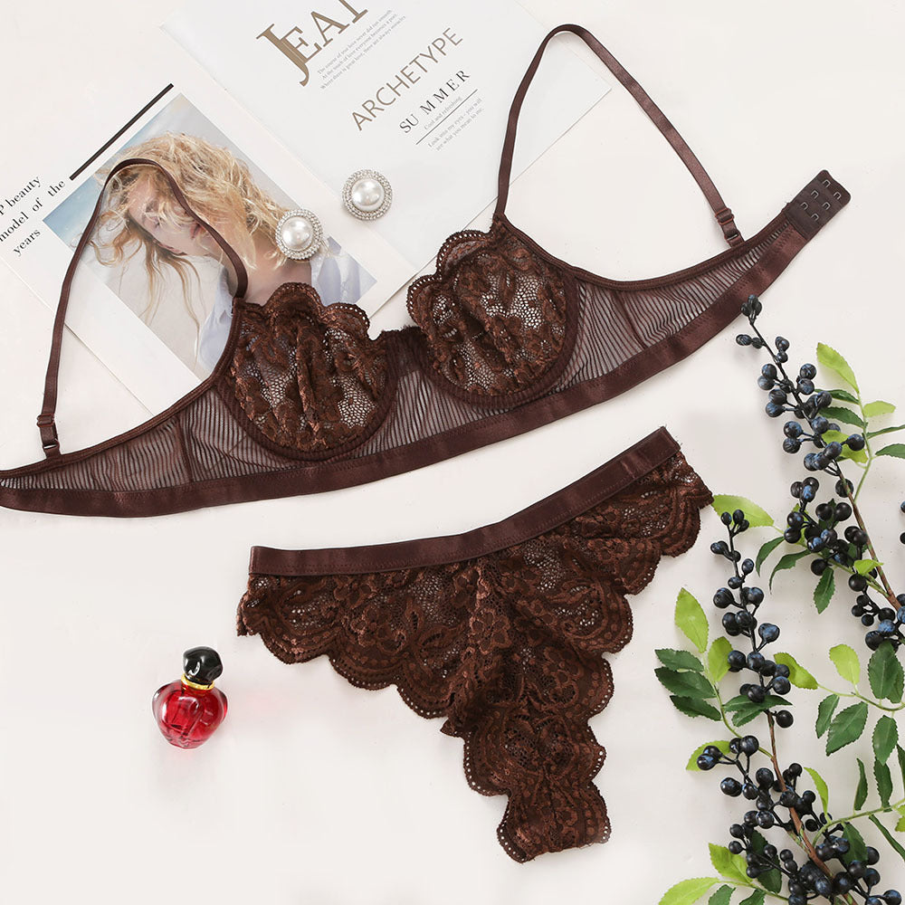 Traje femenino sexy de encaje con flores