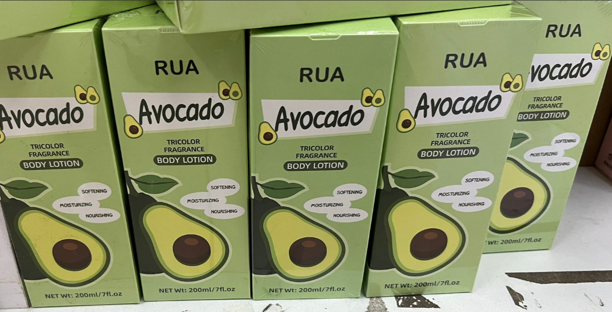 LOCIÓN CORPORAL NUTRITIVA SUAVIZANTE DE AGUACATE Y ACIDO HIALURONICO 200ML.
