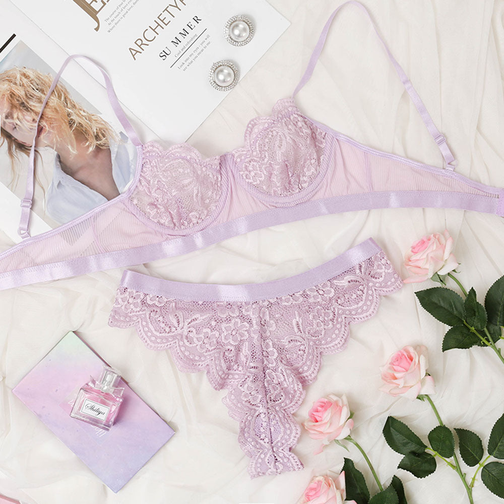 Traje femenino sexy de encaje con flores