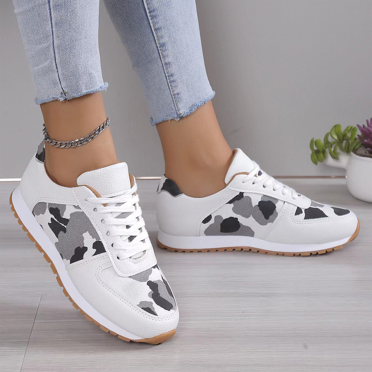 Zapatos deportivos con cordones y estampado de leopardo a la moda para mujer