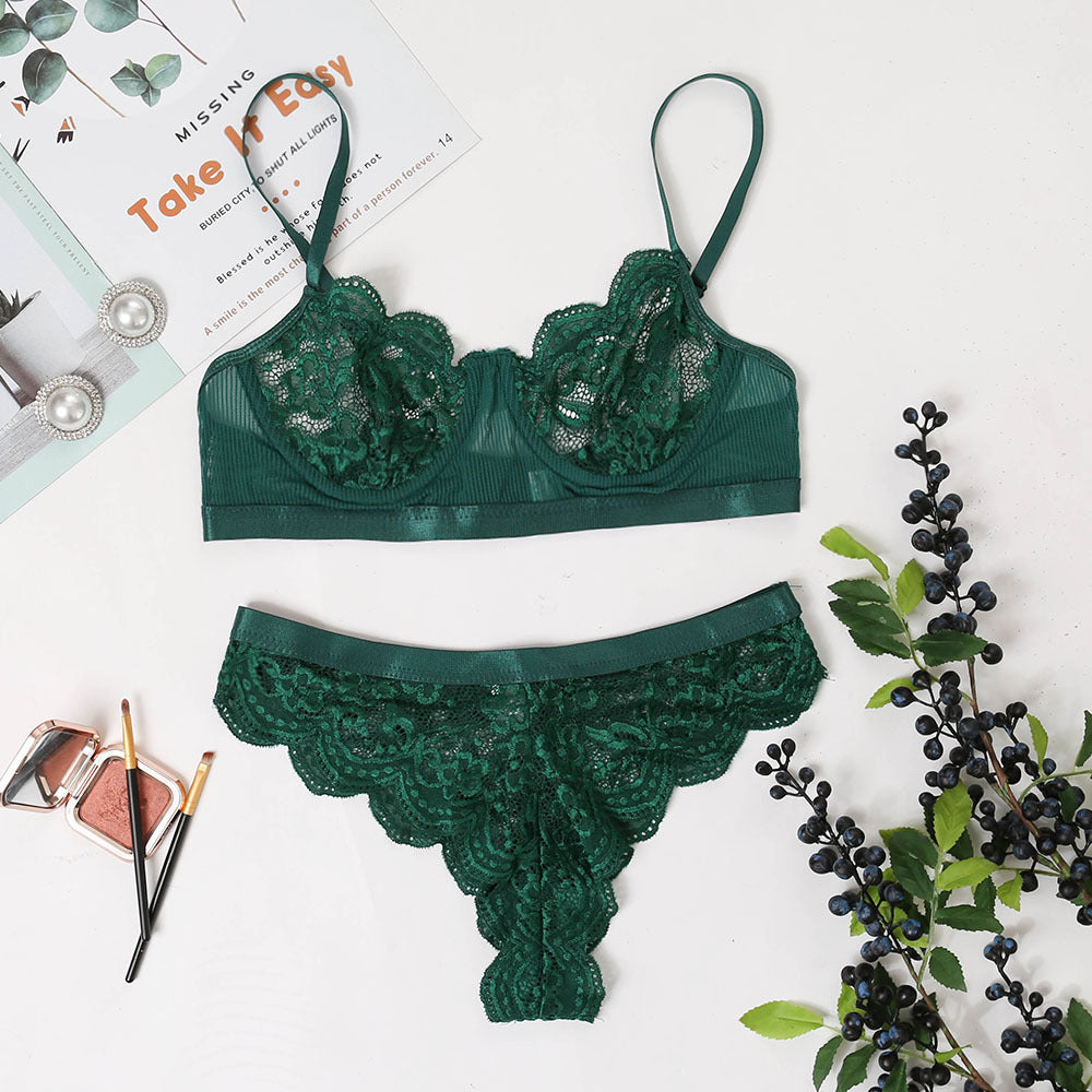 Traje femenino sexy de encaje con flores